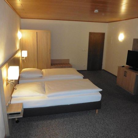 Hotels Landhaus Dieterichs Wolfsburg Esterno foto